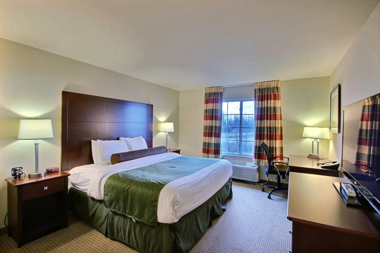 Americinn By Wyndham Oshkosh Buitenkant foto