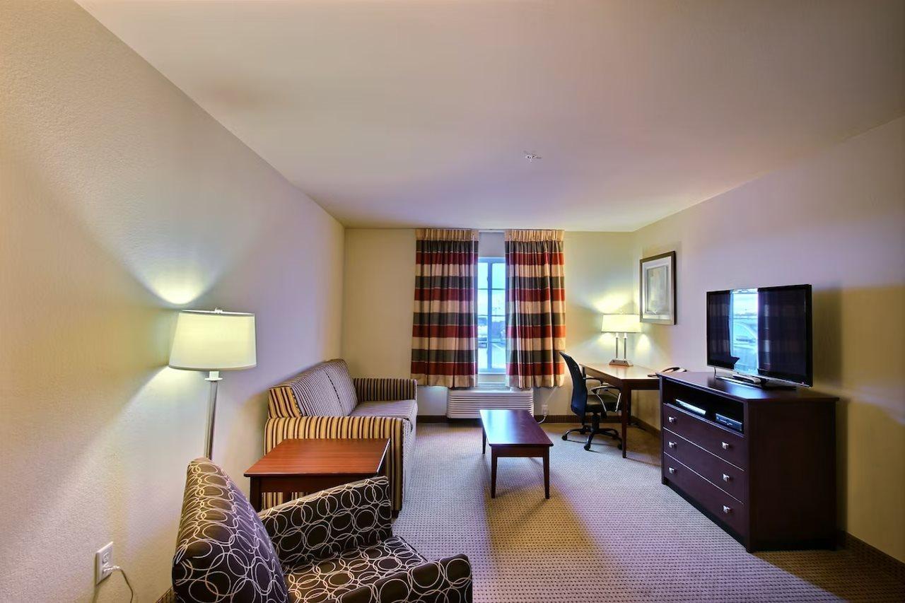 Americinn By Wyndham Oshkosh Buitenkant foto