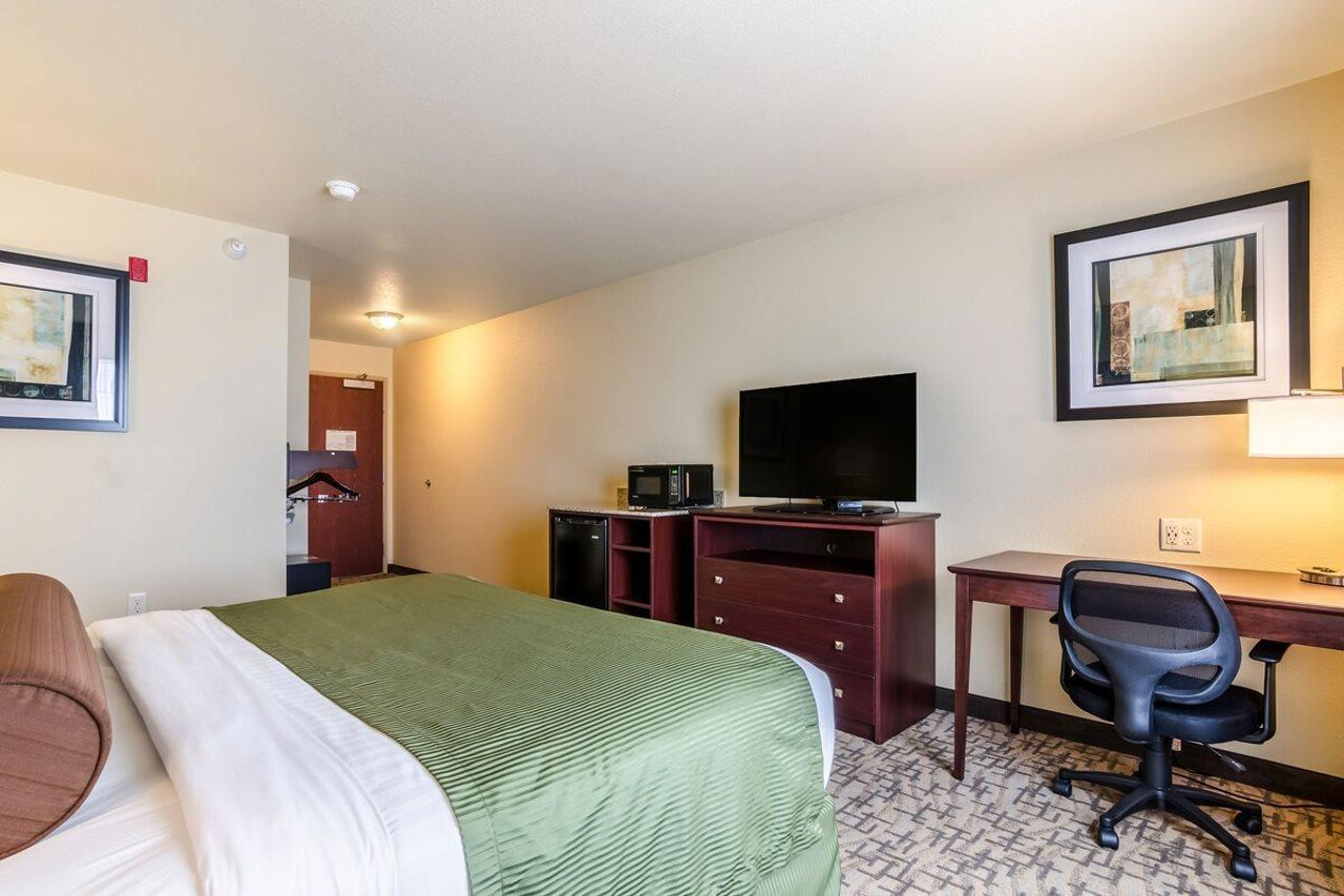 Americinn By Wyndham Oshkosh Buitenkant foto