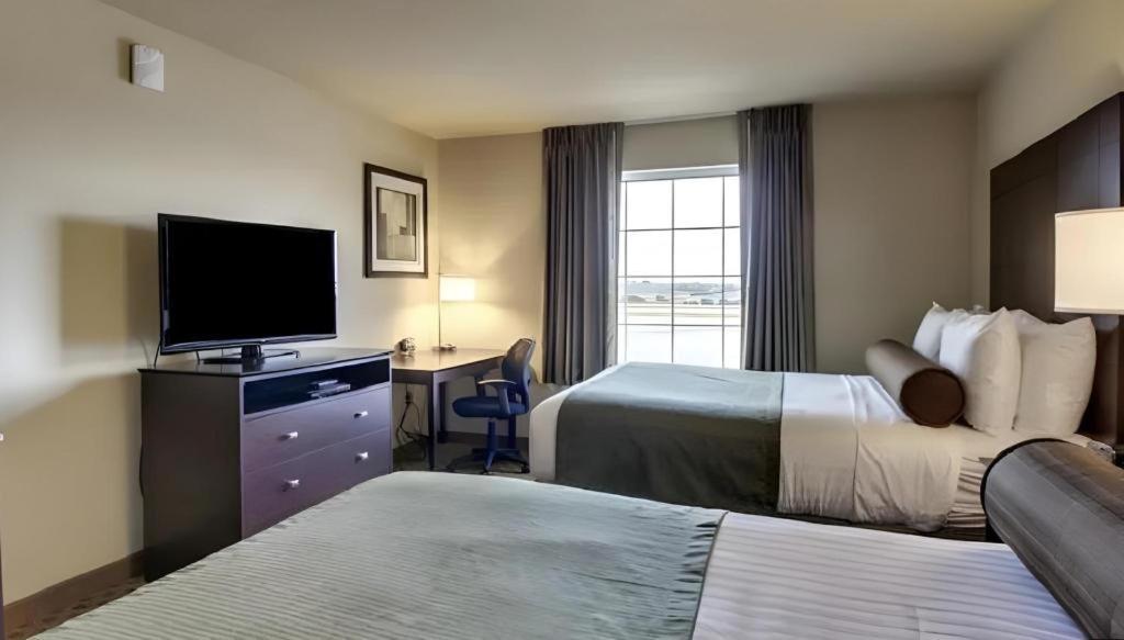 Americinn By Wyndham Oshkosh Buitenkant foto