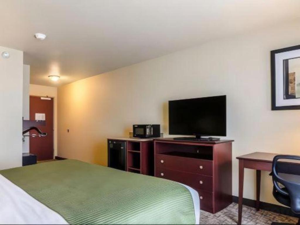 Americinn By Wyndham Oshkosh Buitenkant foto